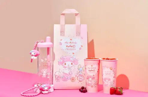 「莓好雙果茶」與「莓好雙果牛乳」